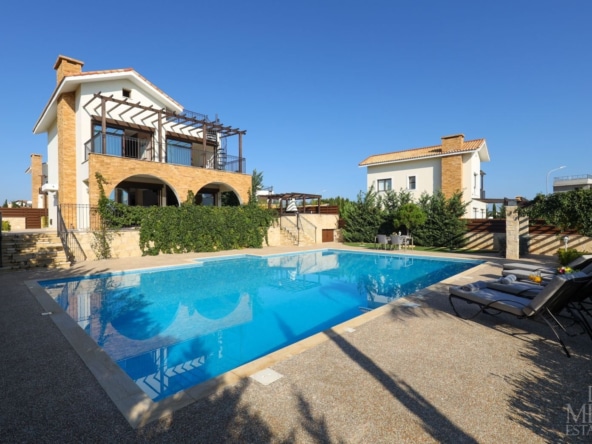 #2034 – Villa in Ayia Thekla for Sale