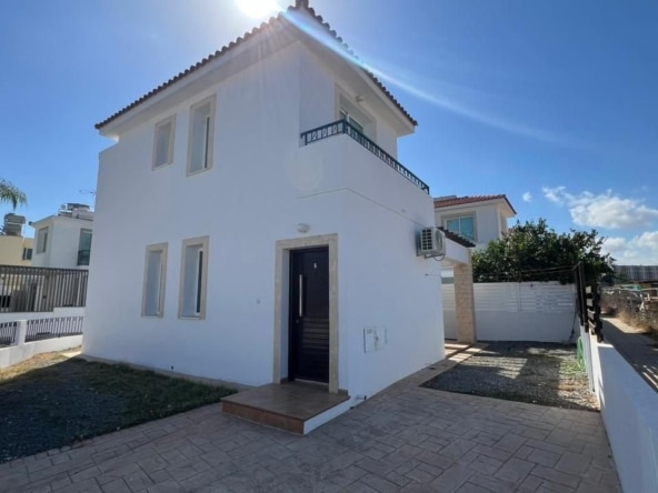 #2592 – Villa in Pernera for Rent