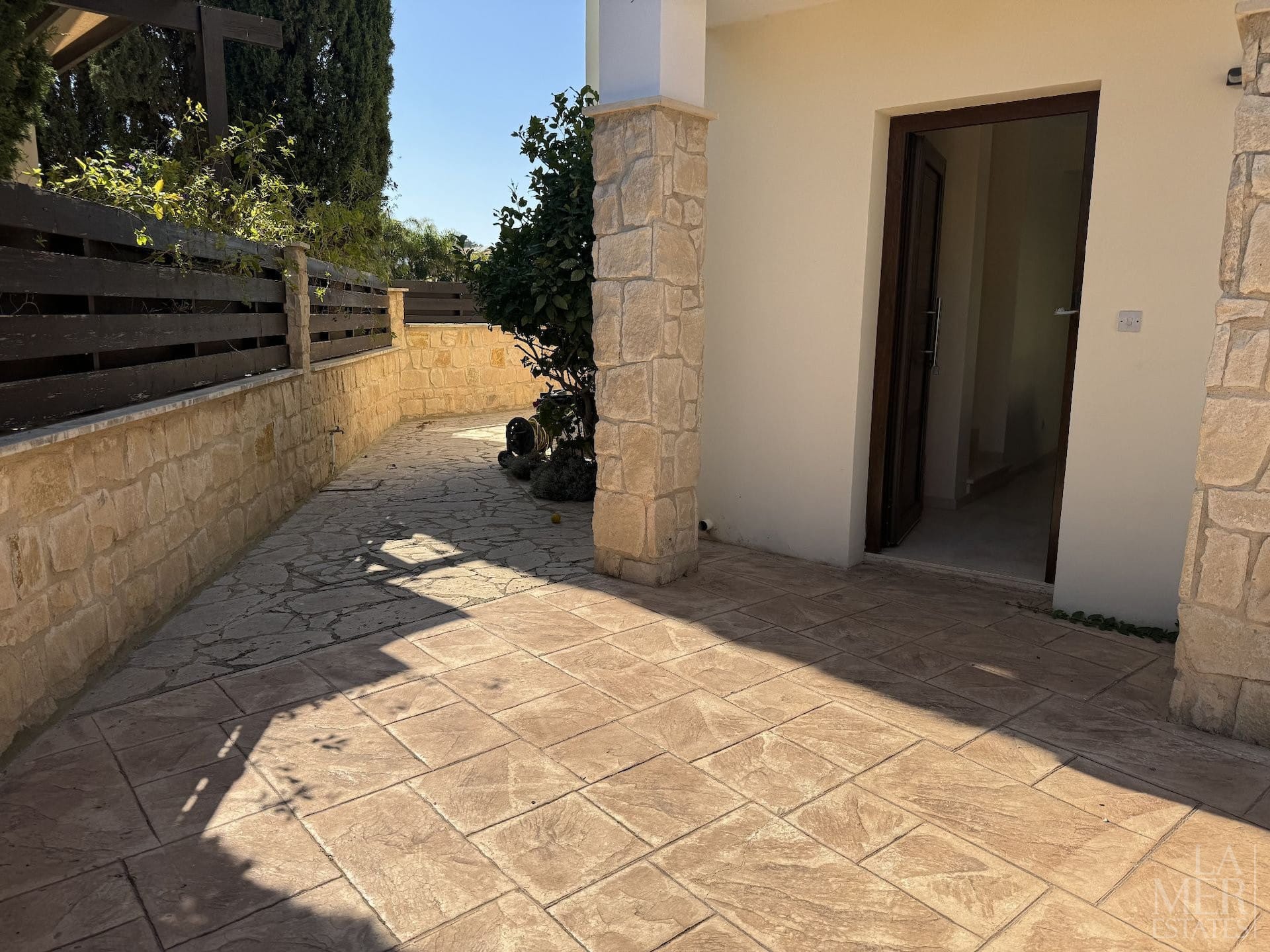 #2621 – Villa in Cape Greco for Sale