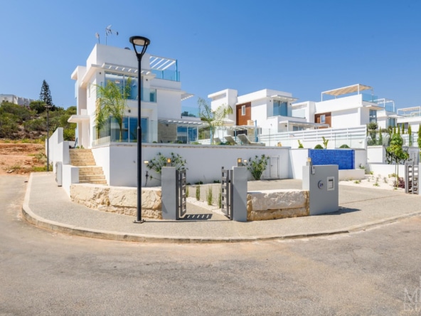 #2627 – Villa in Cape Greco for Sale